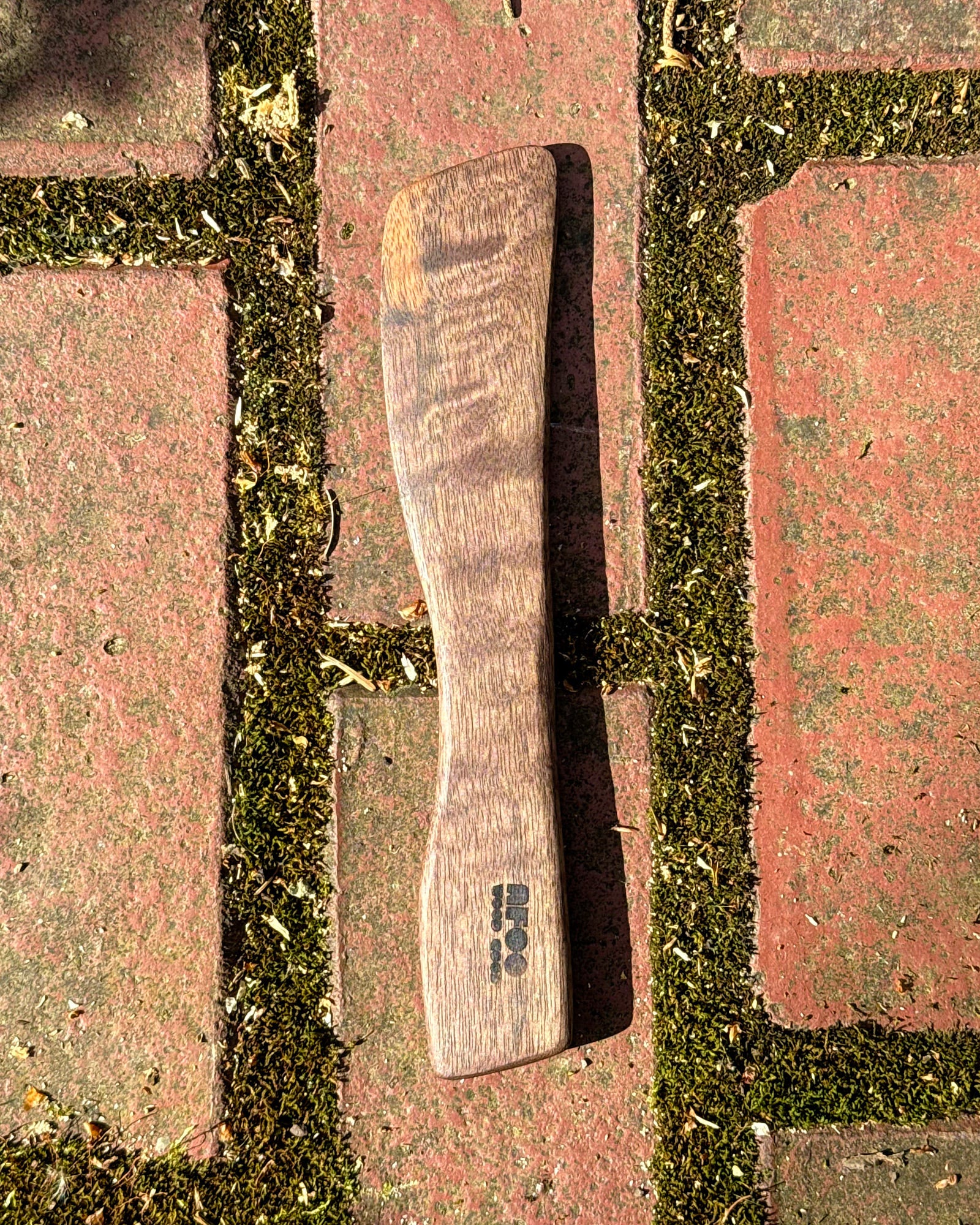 Spreader - Solid Walnut
