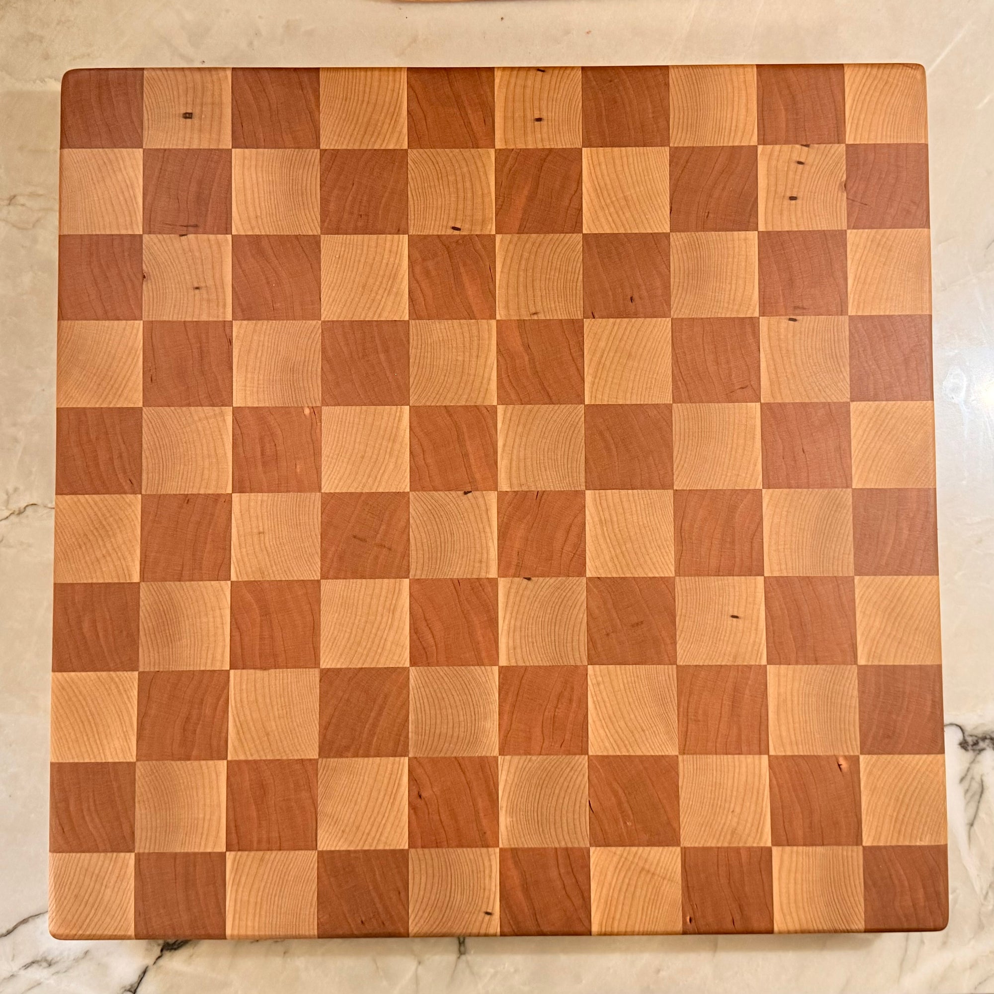 wood_cutting_board_endgrain_checkerboard_pattern_maple_cherry_overhead